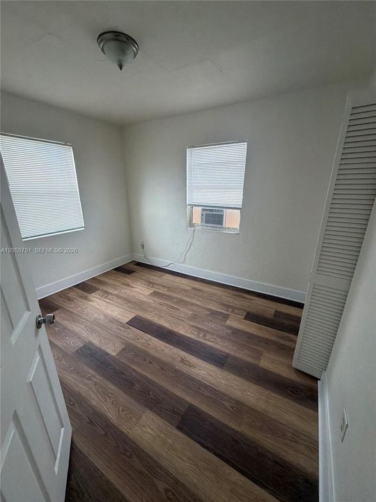 В аренду: $1,500 (1 спален, 1 ванн, 500 Квадратных фут)