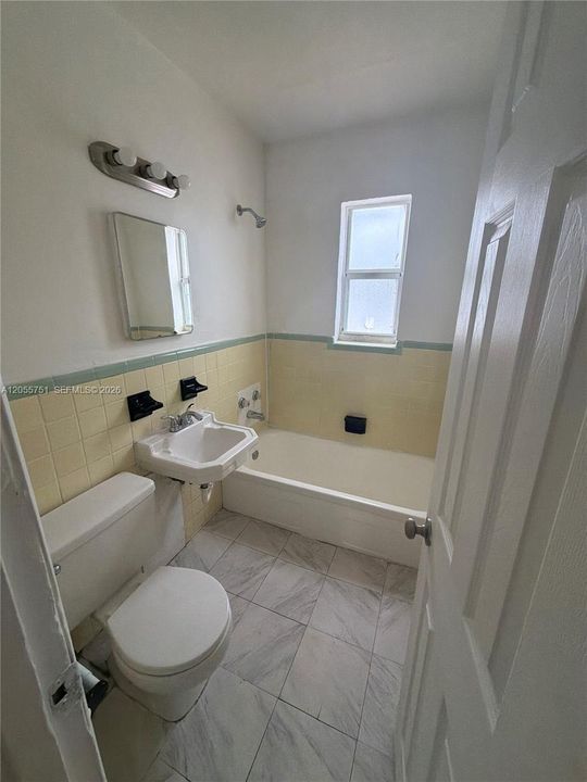 В аренду: $1,500 (1 спален, 1 ванн, 500 Квадратных фут)