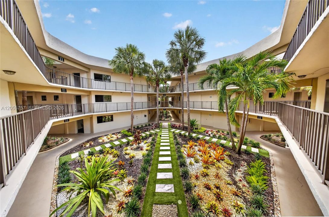 En Venta: $289,000 (2 camas, 2 baños, 965 Pies cuadrados)