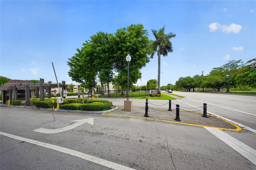 En Venta: $289,000 (2 camas, 2 baños, 965 Pies cuadrados)