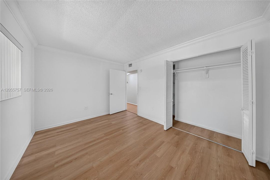 En Venta: $289,000 (2 camas, 2 baños, 965 Pies cuadrados)