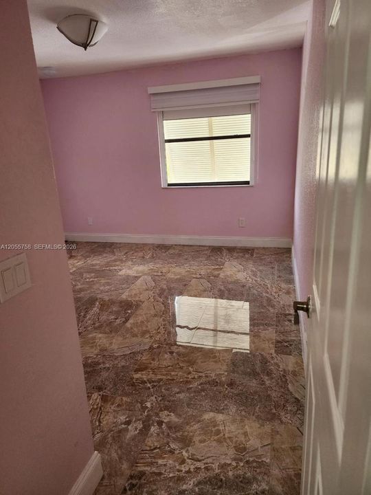For Rent: $3,300 (3 beds, 3 baths, 1686 Square Feet)