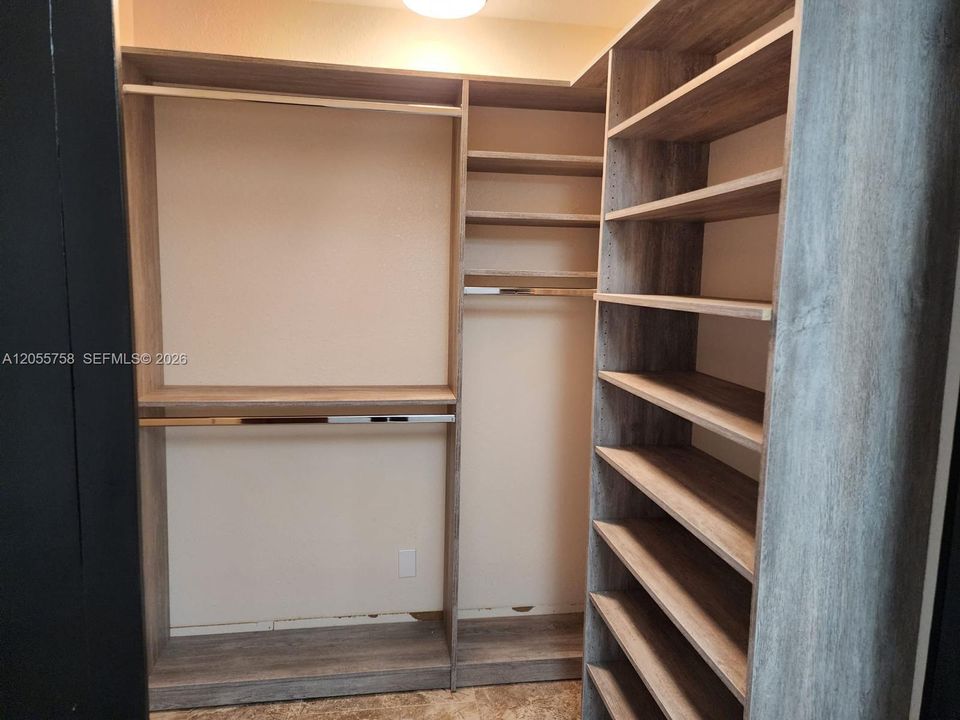 For Rent: $3,300 (3 beds, 3 baths, 1686 Square Feet)
