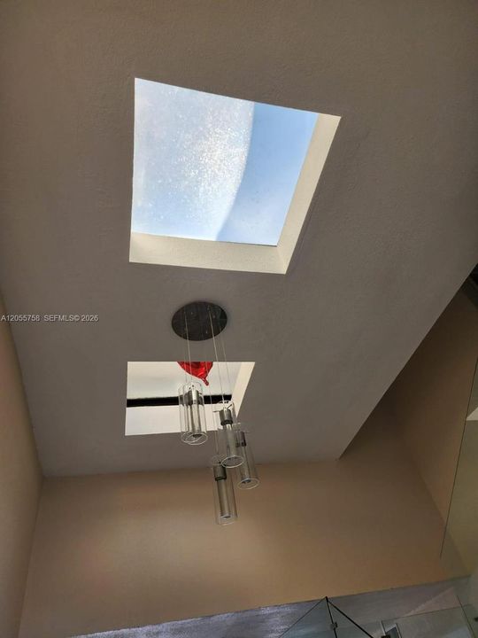 For Rent: $3,300 (3 beds, 3 baths, 1686 Square Feet)