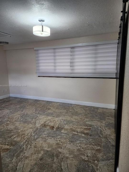 For Rent: $3,300 (3 beds, 3 baths, 1686 Square Feet)