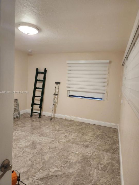 For Rent: $3,300 (3 beds, 3 baths, 1686 Square Feet)