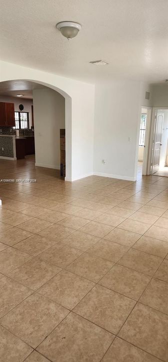 В аренду: $2,500 (2 спален, 2 ванн, 1632 Квадратных фут)