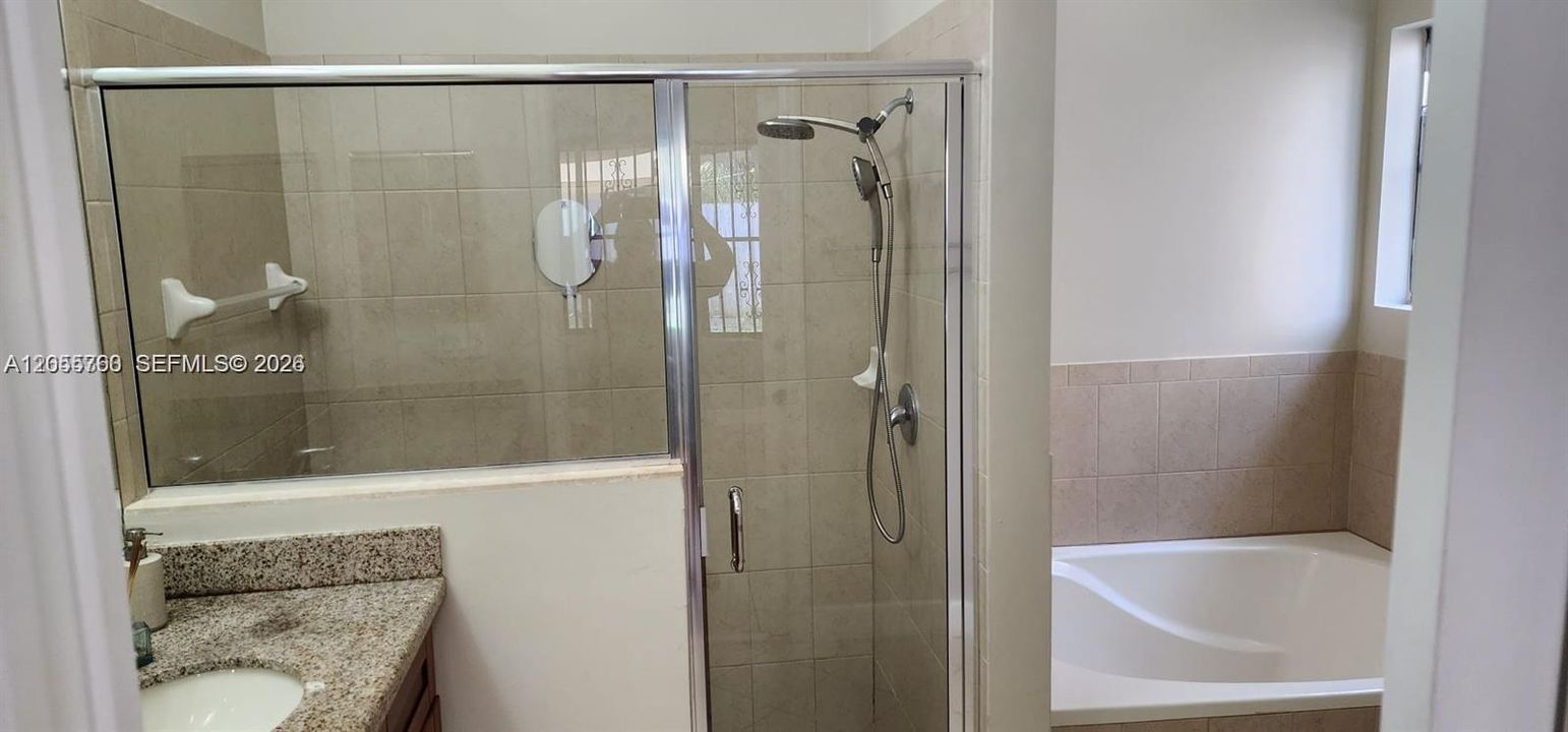В аренду: $2,500 (2 спален, 2 ванн, 1632 Квадратных фут)