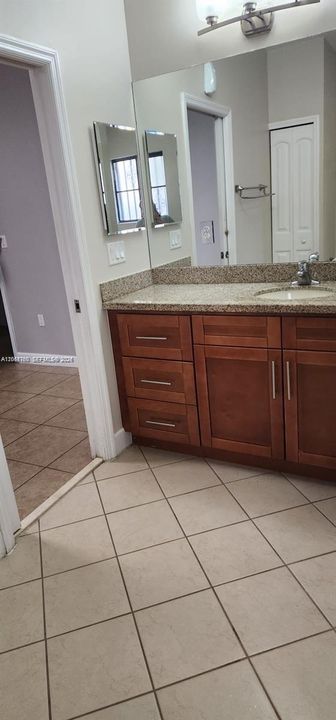 В аренду: $2,500 (2 спален, 2 ванн, 1632 Квадратных фут)