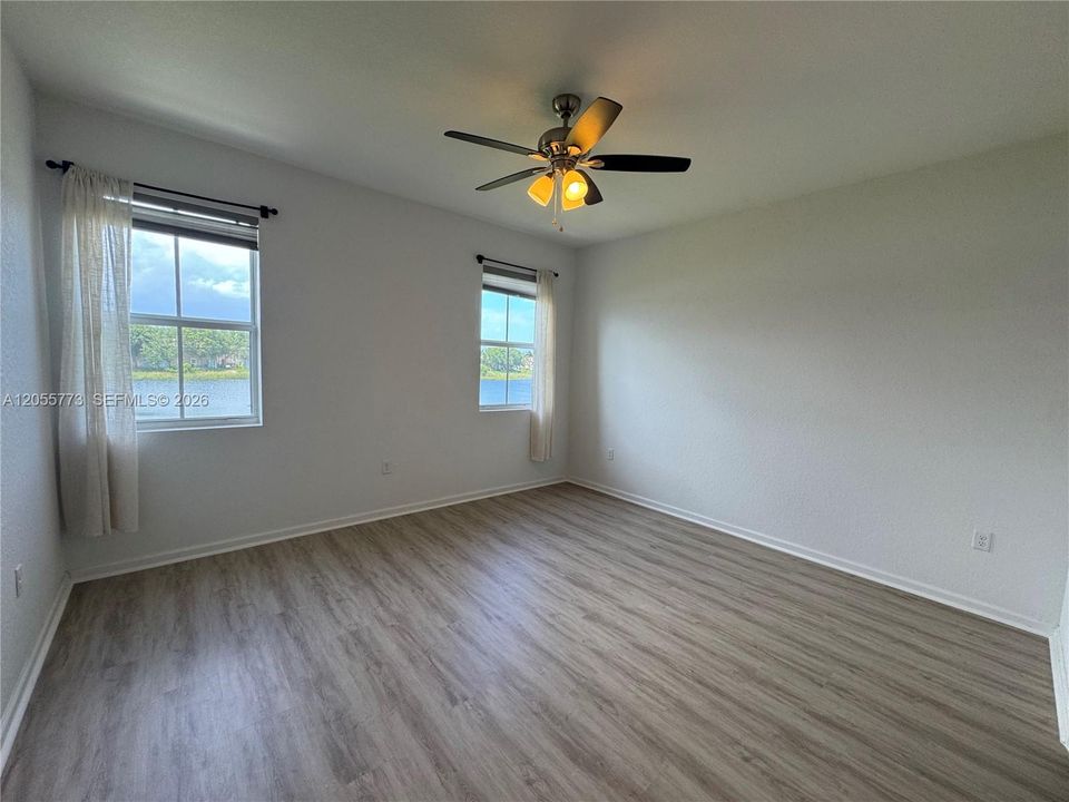 En Renta: $2,599 (3 camas, 2 baños, 1731 Pies cuadrados)