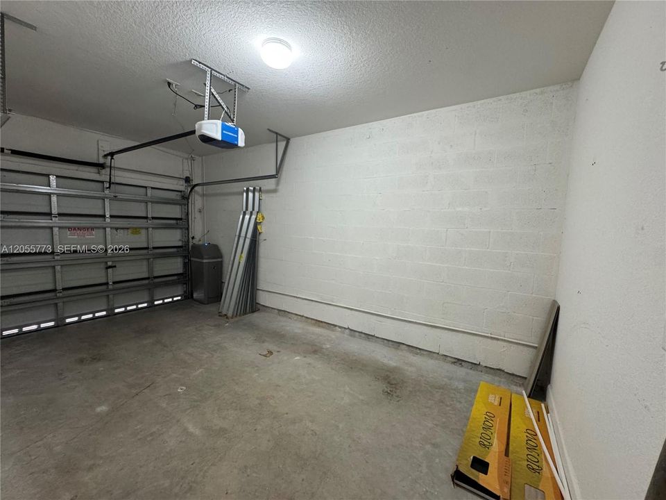 En Renta: $2,599 (3 camas, 2 baños, 1731 Pies cuadrados)