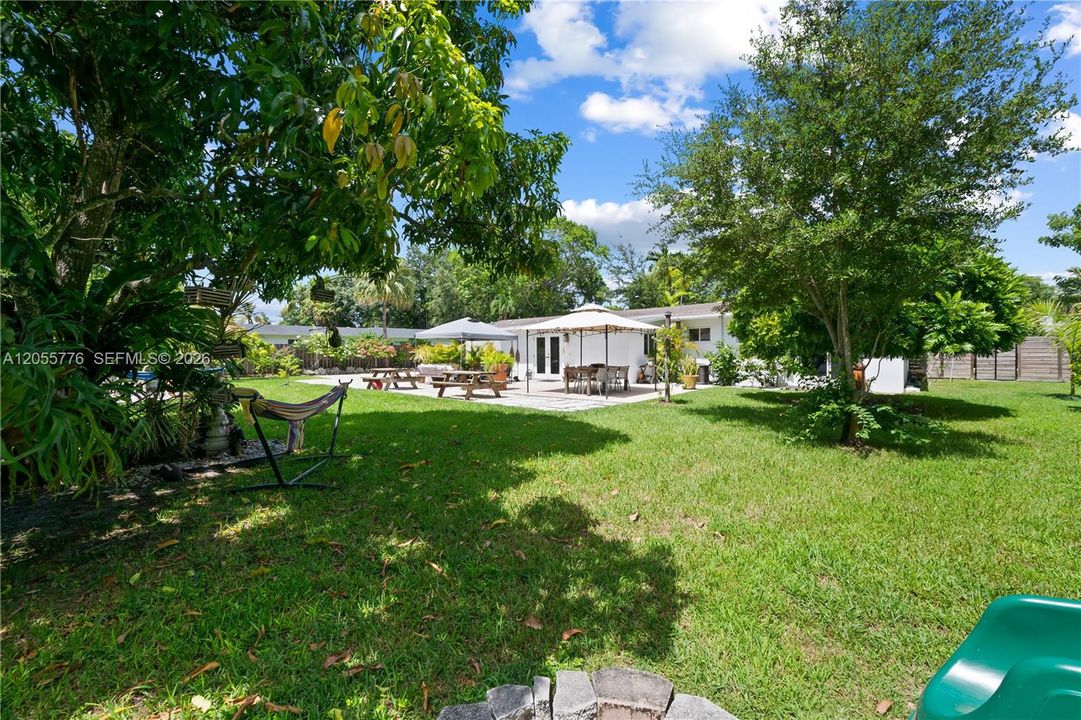 En Venta: $1,700,000 (4 camas, 3 baños, 2120 Pies cuadrados)