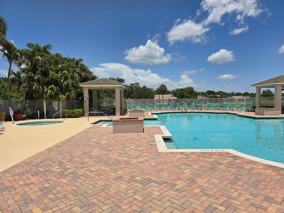 POOL & HOT TUB
