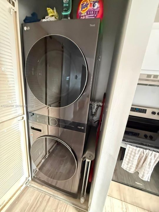 В аренду: $2,750 (2 спален, 2 ванн, 817 Квадратных фут)