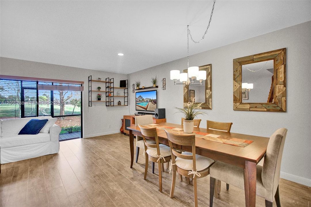 В аренду: $2,990 (2 спален, 2 ванн, 1348 Квадратных фут)