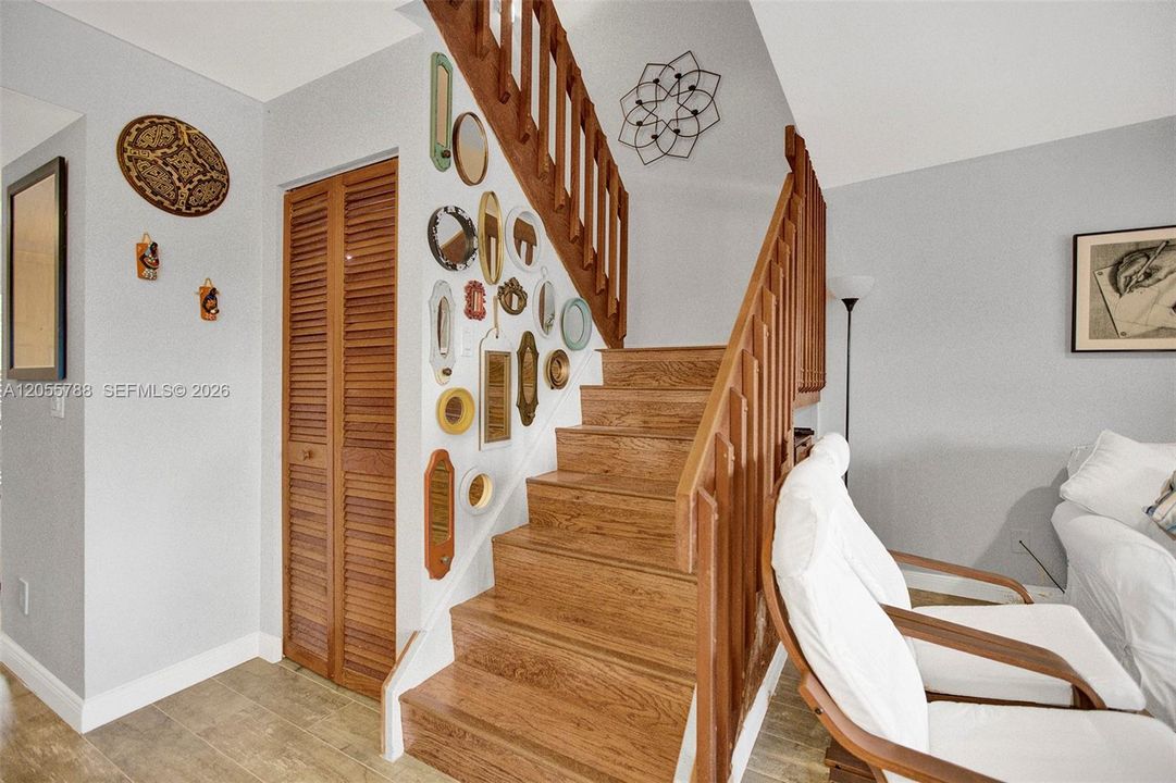В аренду: $2,990 (2 спален, 2 ванн, 1348 Квадратных фут)