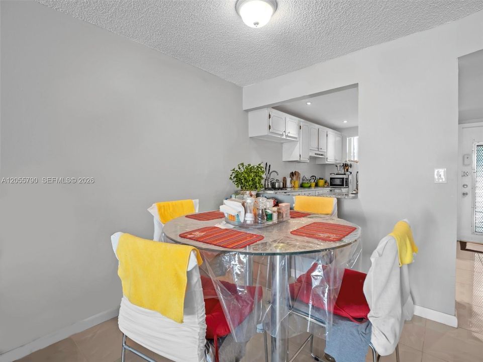 En Venta: $135,000 (2 camas, 2 baños, 850 Pies cuadrados)