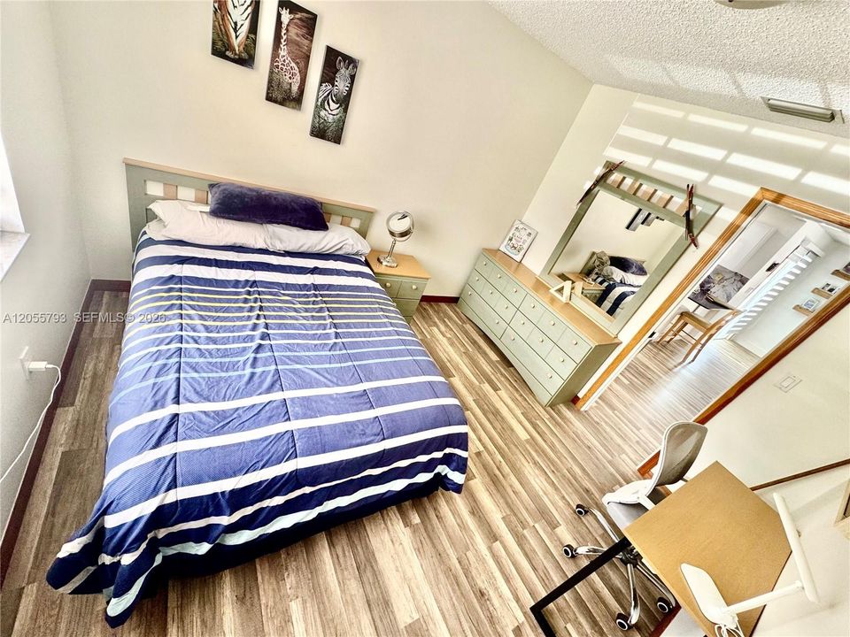 En Renta: $5,900 (4 camas, 3 baños, 3502 Pies cuadrados)