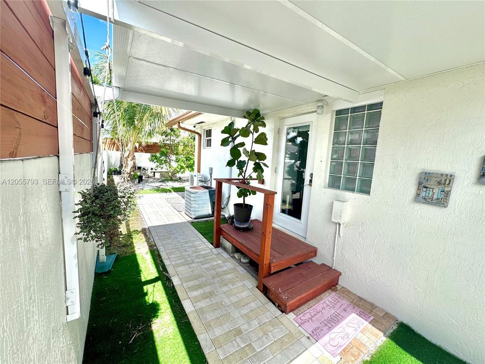 En Renta: $5,900 (4 camas, 3 baños, 3502 Pies cuadrados)