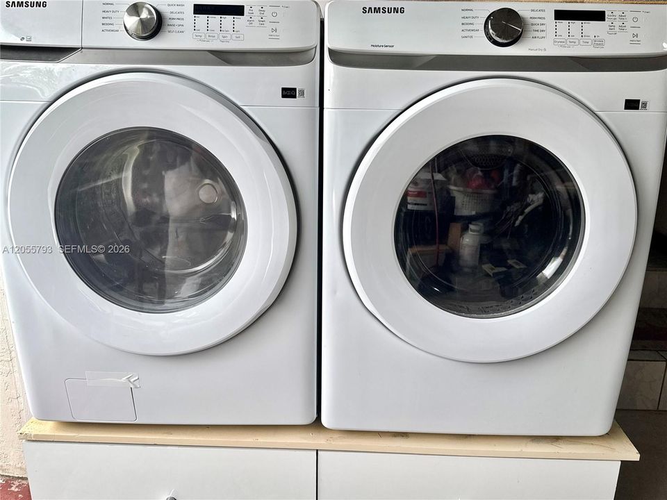 En Renta: $5,900 (4 camas, 3 baños, 3502 Pies cuadrados)