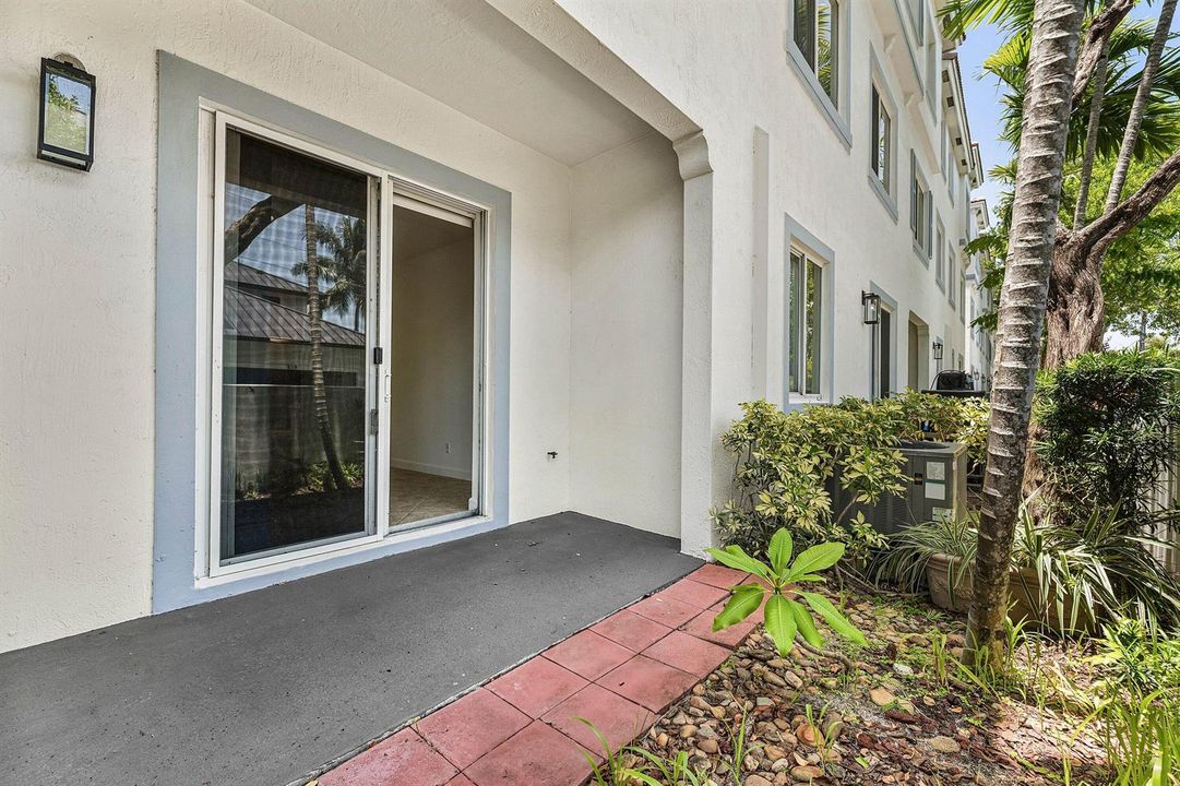 033-3030WatersideCircle-BoyntonBeach-FL-