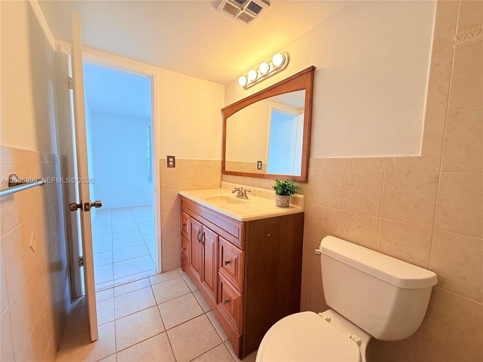 В аренду: $2,200 (2 спален, 2 ванн, 994 Квадратных фут)