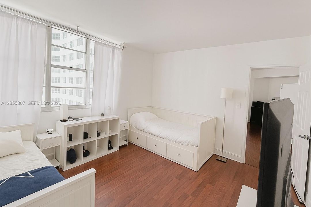 En Renta: $3,300 (2 camas, 2 baños, 990 Pies cuadrados)