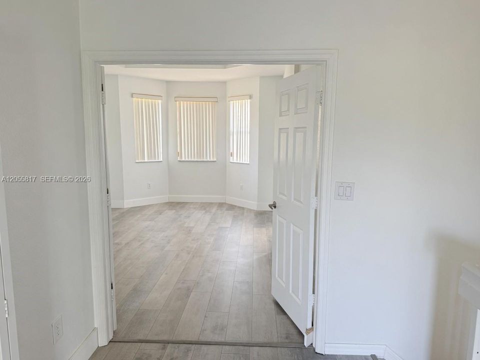 На продажу: $519,900 (3 спален, 2 ванн, 1770 Квадратных фут)