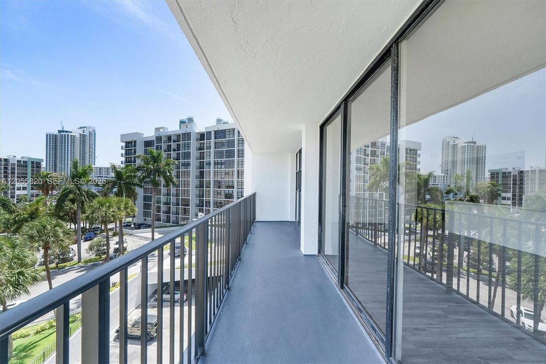 En Venta: $499,000 (2 camas, 2 baños, 1430 Pies cuadrados)