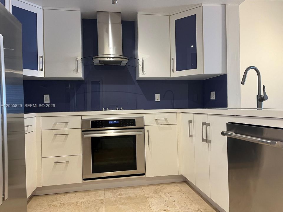 В аренду: $4,150 (2 спален, 2 ванн, 1139 Квадратных фут)