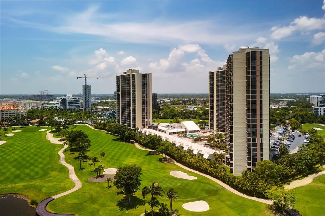 На продажу: $380,000 (2 спален, 2 ванн, 1313 Квадратных фут)