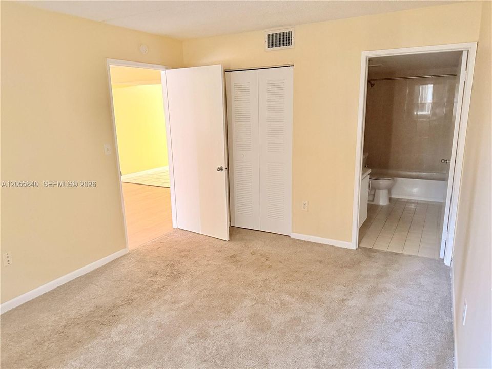 For Rent: $2,700 (3 beds, 2 baths, 1255 Square Feet)