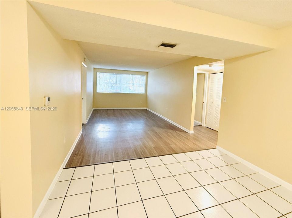 For Rent: $2,700 (3 beds, 2 baths, 1255 Square Feet)