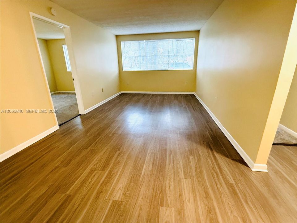 For Rent: $2,700 (3 beds, 2 baths, 1255 Square Feet)