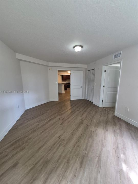 В аренду: $2,675 (3 спален, 2 ванн, 1214 Квадратных фут)