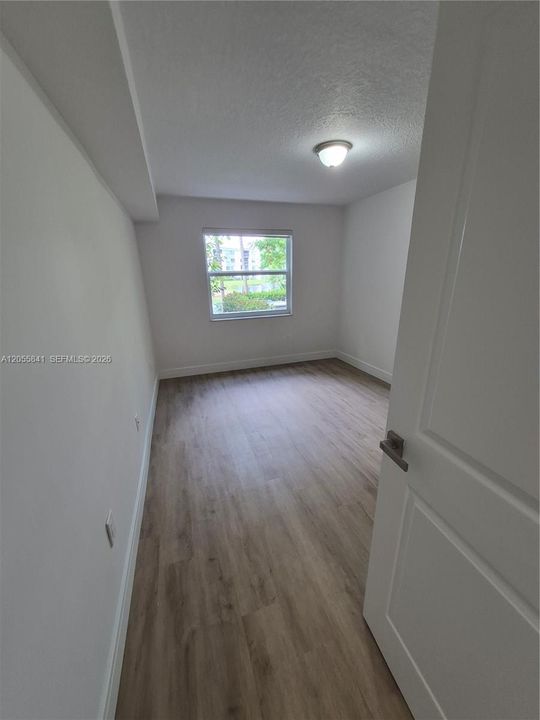 В аренду: $2,675 (3 спален, 2 ванн, 1214 Квадратных фут)