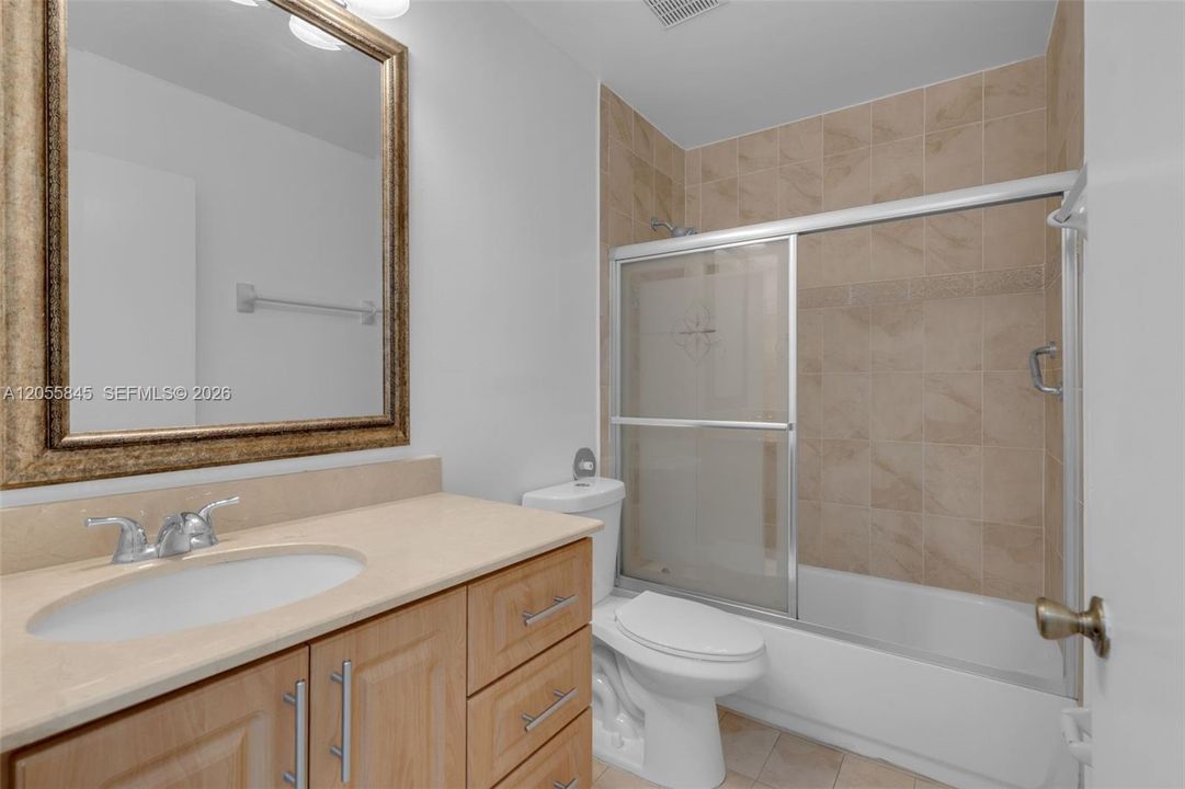 For Rent: $2,400 (2 beds, 2 baths, 1100 Square Feet)