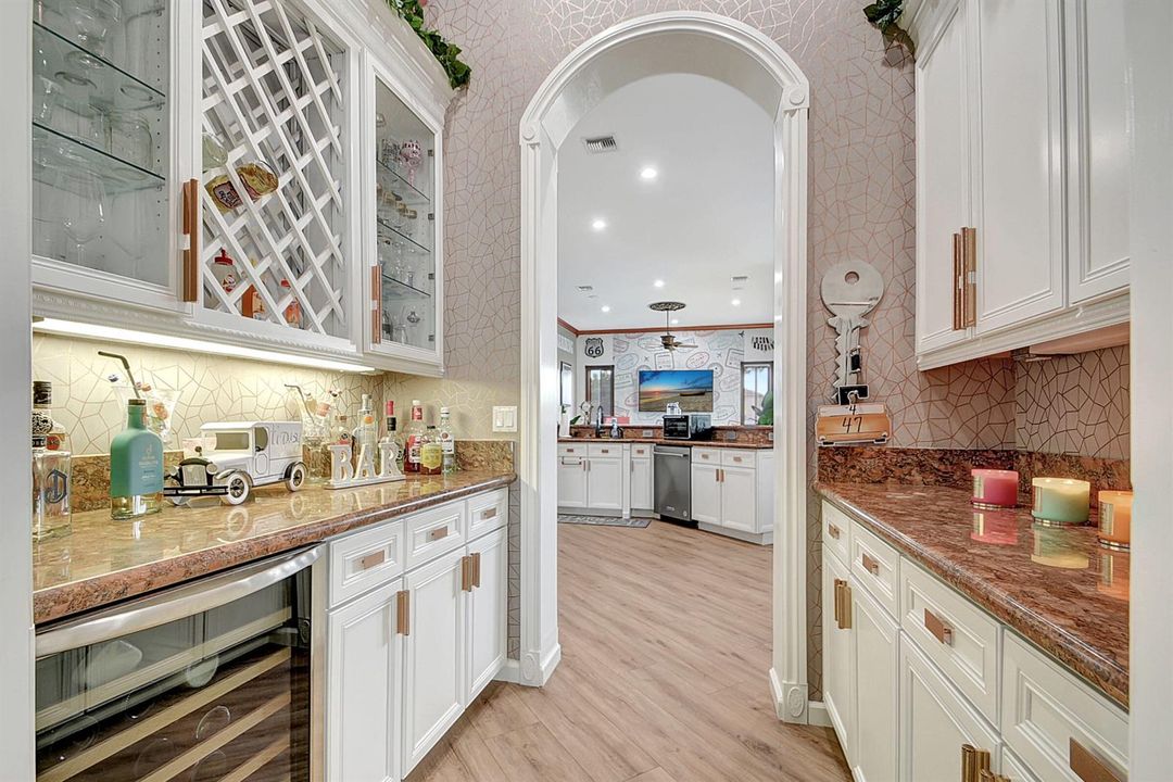 Butler Pantry
