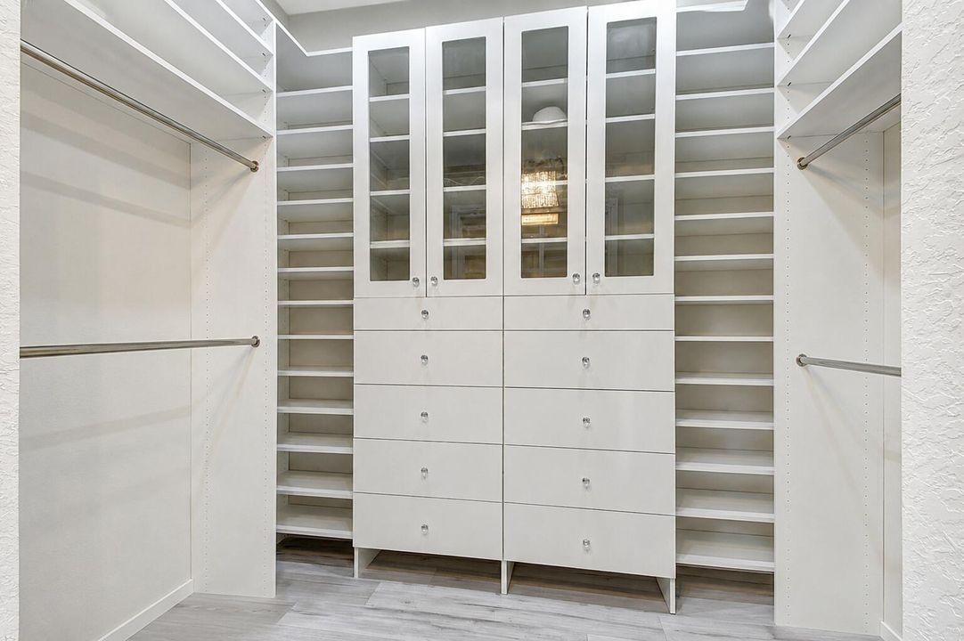Primary Fitted Closet