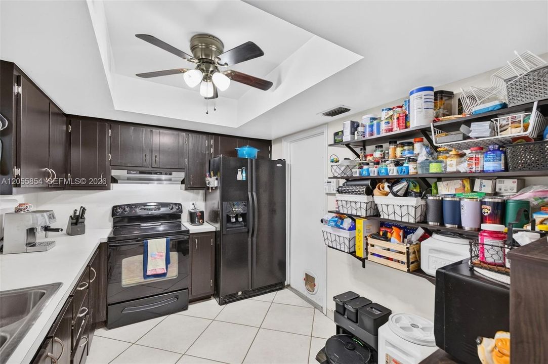 En Venta: $465,000 (3 camas, 2 baños, 1116 Pies cuadrados)