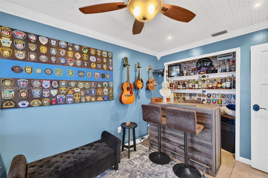 En Venta: $465,000 (3 camas, 2 baños, 1116 Pies cuadrados)