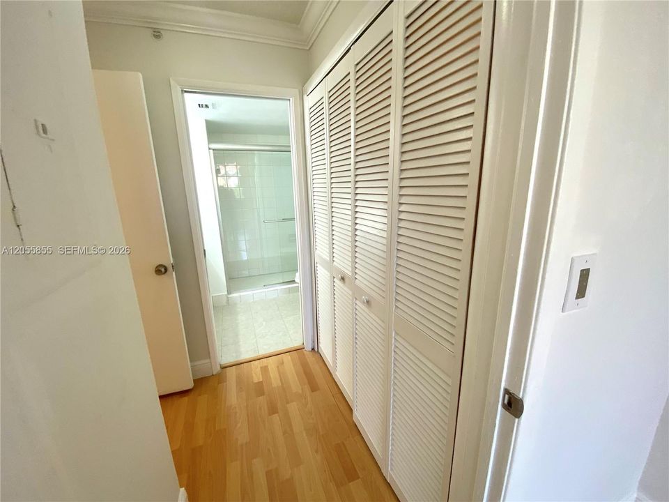 В аренду: $2,650 (2 спален, 2 ванн, 960 Квадратных фут)