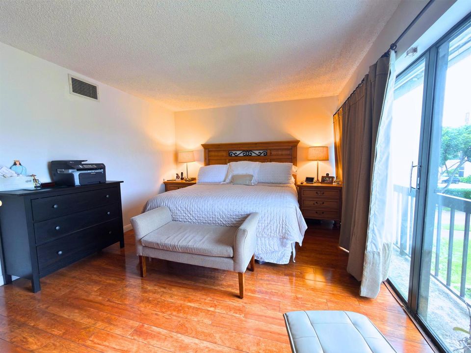 1204 Bridgewood 16