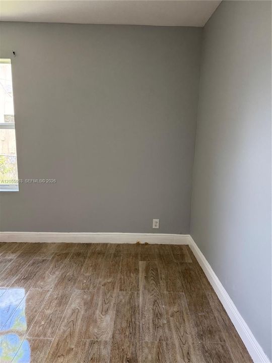 For Rent: $2,550 (3 beds, 2 baths, 2100 Square Feet)