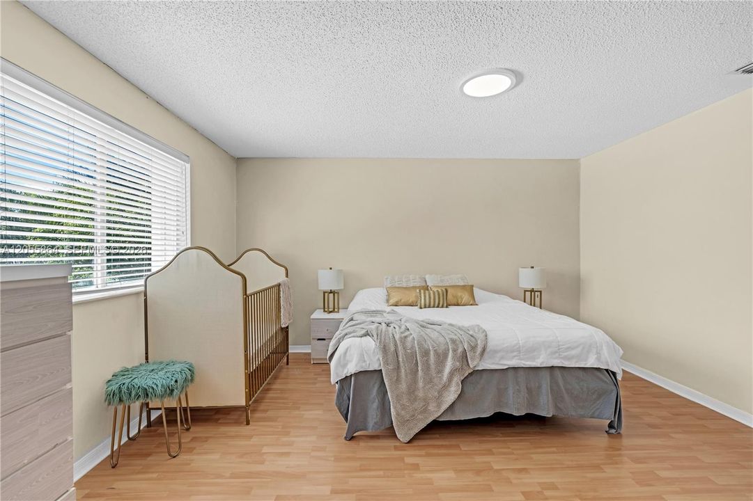 For Sale: $765,000 (3 beds, 2 baths, 1662 Square Feet)