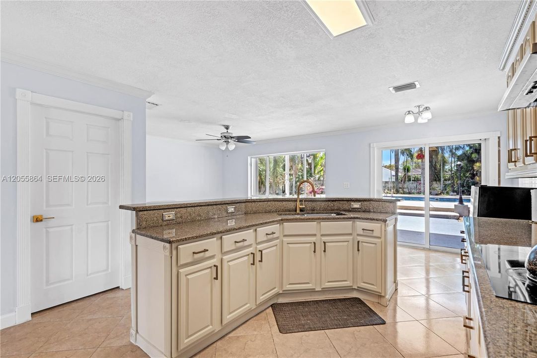For Sale: $765,000 (3 beds, 2 baths, 1662 Square Feet)