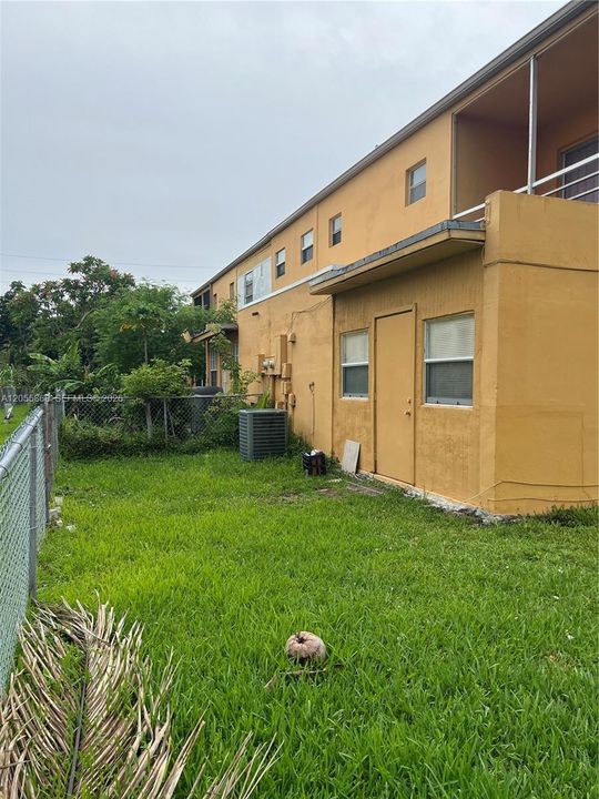For Sale: $375,000 (4 beds, 2 baths, 1520 Square Feet)