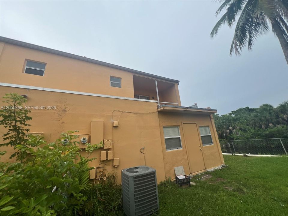 For Sale: $375,000 (4 beds, 2 baths, 1520 Square Feet)