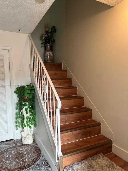 For Sale: $375,000 (4 beds, 2 baths, 1520 Square Feet)