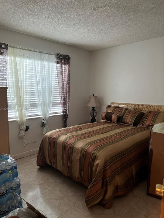 For Sale: $375,000 (4 beds, 2 baths, 1520 Square Feet)
